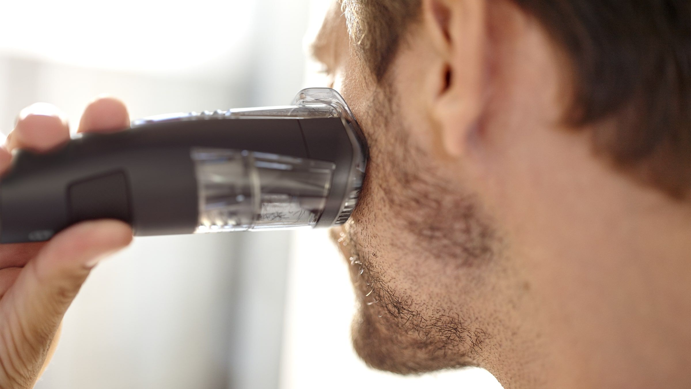 Philips Series 7000 Vacuum Beard Trimmer Shaver Shop